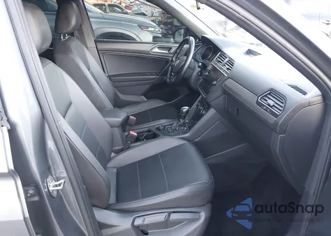 2020 Volkswagen Tiguan 2.0T Se/2.0T Se R-Line Black/2.0T Sel из США, поврежденный, VIN 3VV2B7AX3LM070781